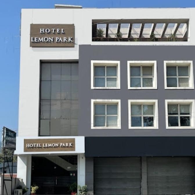 Hotel Lemon Park Haldwāni Eksteriør billede